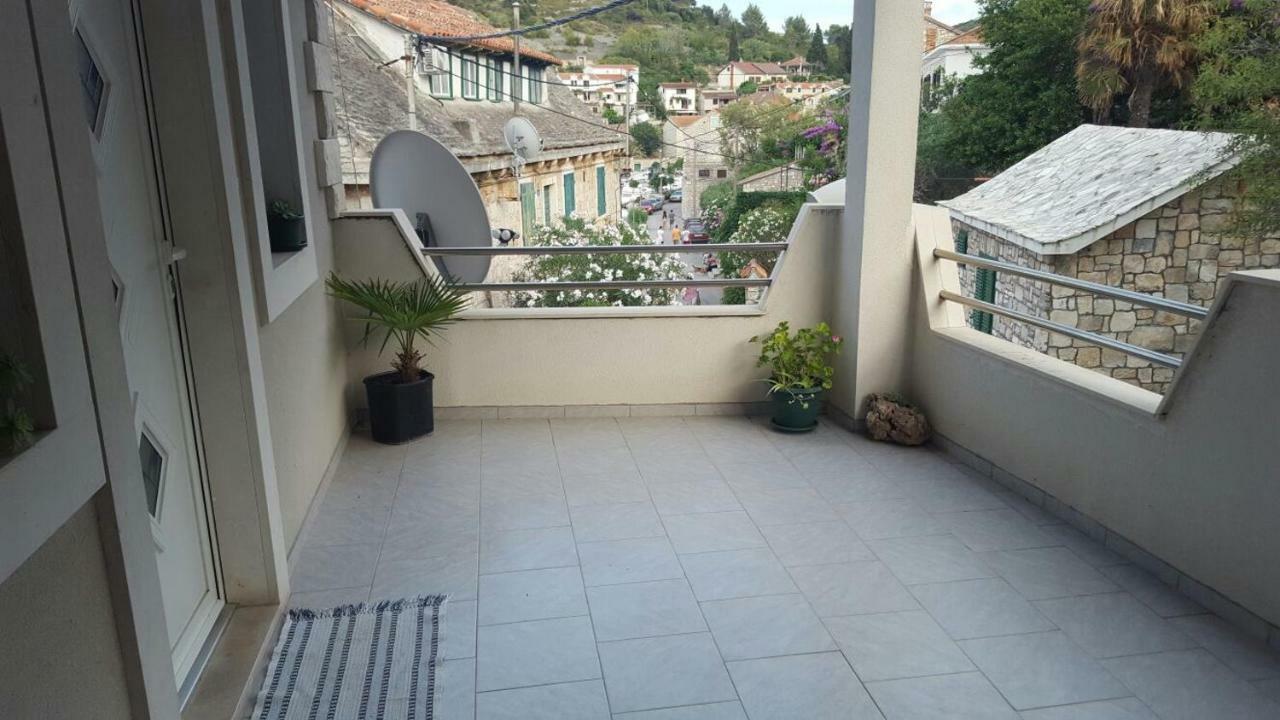 Apartment Vana Stomorska Exterior foto