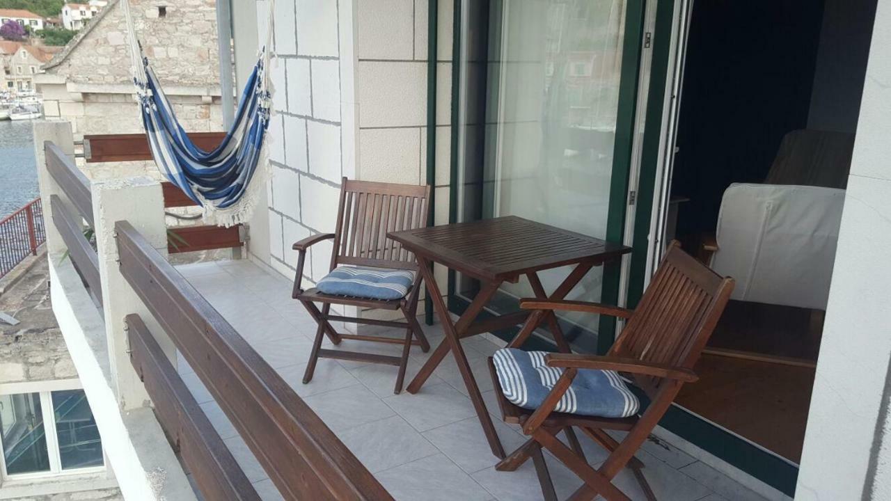Apartment Vana Stomorska Exterior foto
